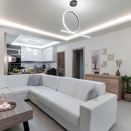 Villa Hodaj 2 *