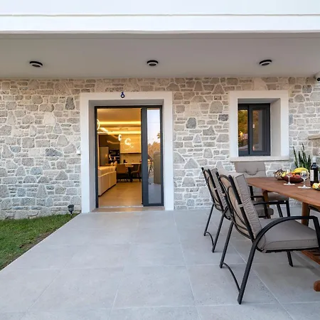 Hodaj 2 Villa Afándu